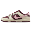 Nike Dunk Low 'Valentine's Day' (2023)